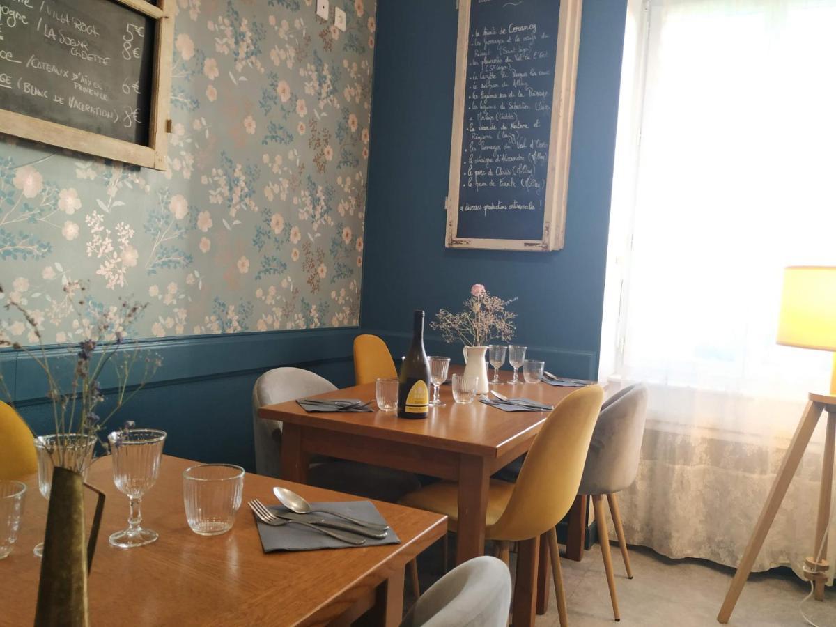 Auberge De Poil Екстериор снимка